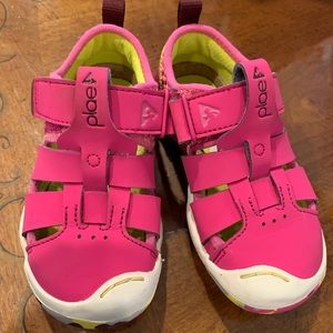PLAE Kids Sandals